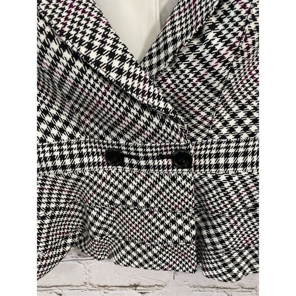 White House Black Market Blazer - Picture 4 of 6